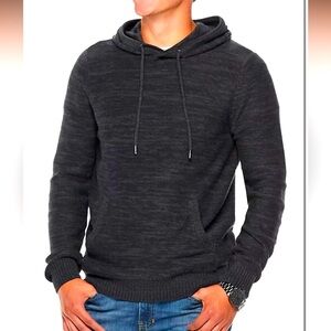 Urban Pipeline charcoal hooded sweater.  Size Large